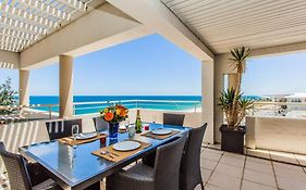 Beach View Apartment In Cottesloe